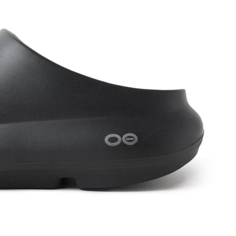 OOFOS OOyea ブラック　27センチ OOFOS OOyea 27cm ウーフォス ウーヤー ブラック 送料無料