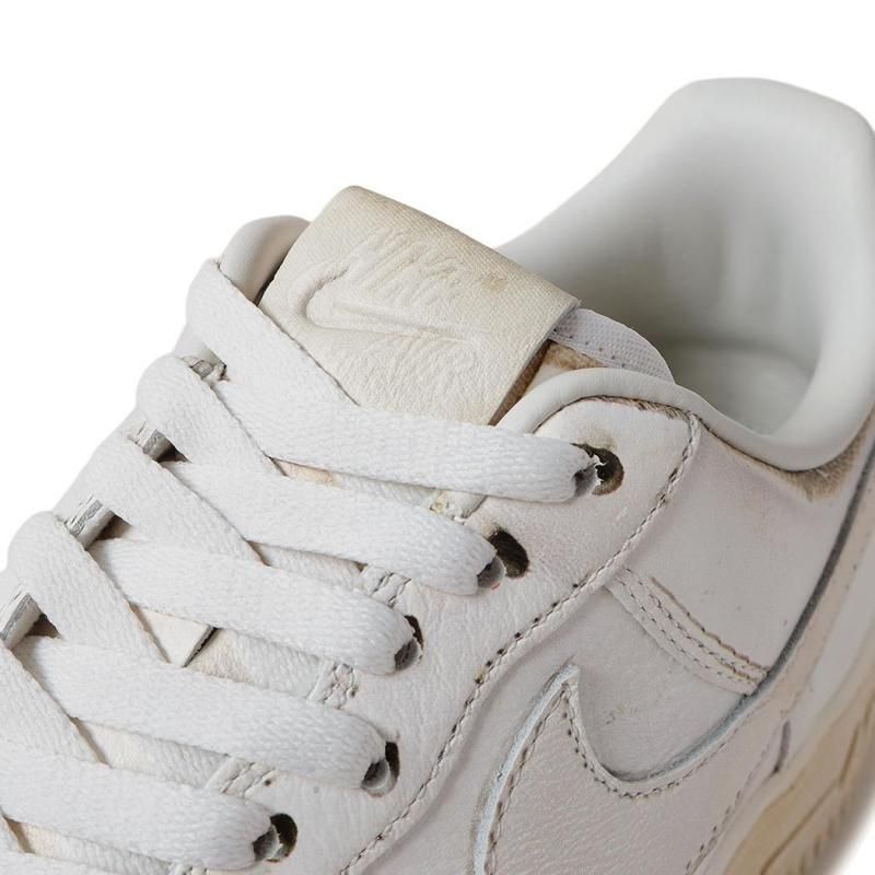 話題大人気モデル☆ NIKE AIR FORCE 1 Triple White 入手困難品 NIKE AIR FORCE 1 LOW DIRTY TRIPLE WHITE 海外5月7日発売予定