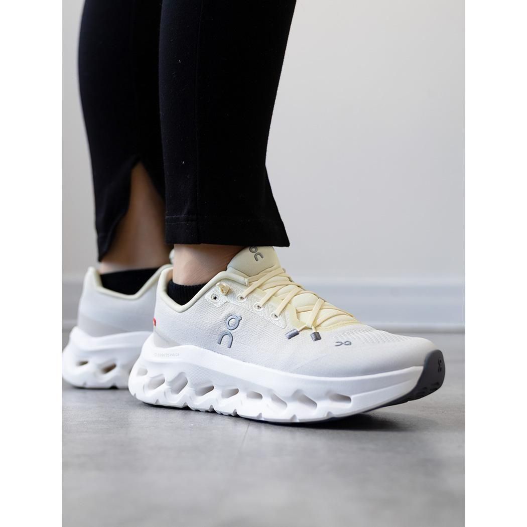 On CLOUDTILT CASTOR/PEARL ���� ���饦�ɥƥ���� ���ˡ����� ( �ۥ磻�� �� ��� ���˥󥰥��塼�� 3WE10054312 )