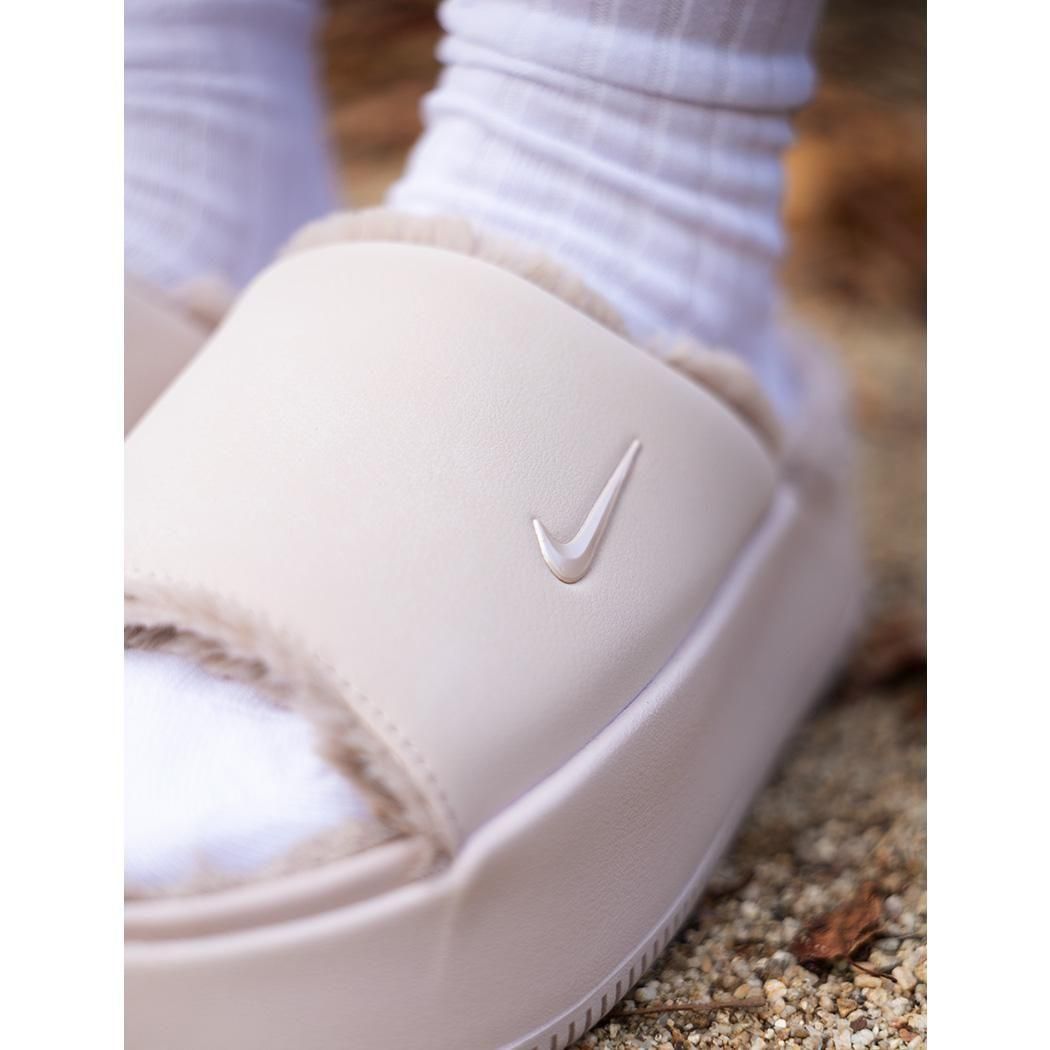 NIKE WMNS CALM ELEVATION FUR SILT RED �ʥ��� ������ ����١������ �ե��� ������� ( �ԥ� �쥶��������� ���� HV8560-600 )