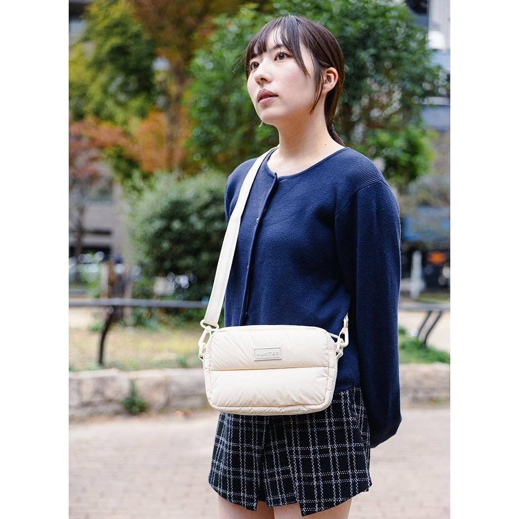 HUNTER INTEREPOD EXTRA PUFFED CROSSBODY WHITE �ϥ󥿡�����ȥ�ԥå� �������ȥ� �ѥե� �������ܥǥ� �Хå� ( UBX5514KBMCCR )